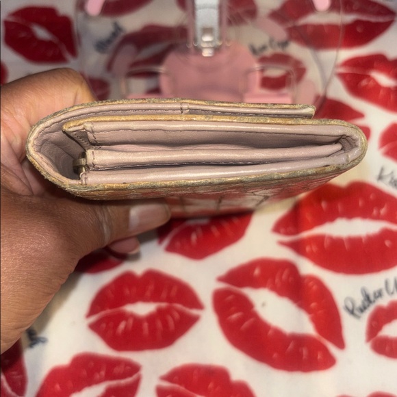 Miu Miu Beige Crocodile-Embossed Wallet - Picture 3 of 10